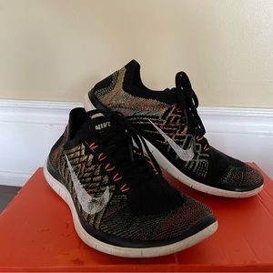 Nike Flyknit Free Runs 4.0